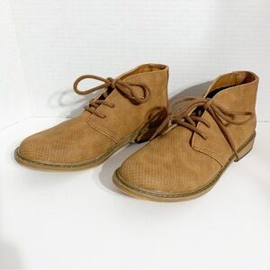 Nautica Lace Up Faux Perforated Suede Leather Chukka Style Boots Light Brown 🟫